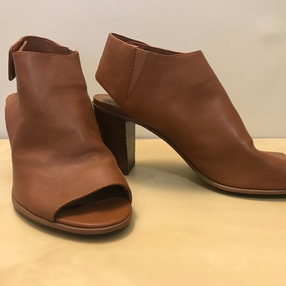 Steve Madden open toe booties - Picture 2 of 4